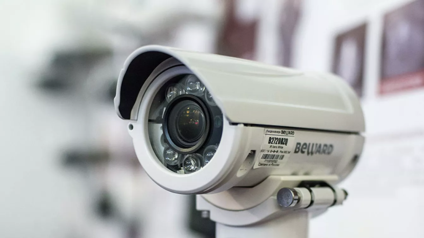 «Ведомости»: школы оборудуют камерами с функцией распознавания лиц