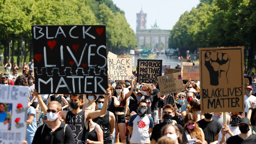 В Берлине прошла мирная акция протеста против расизма