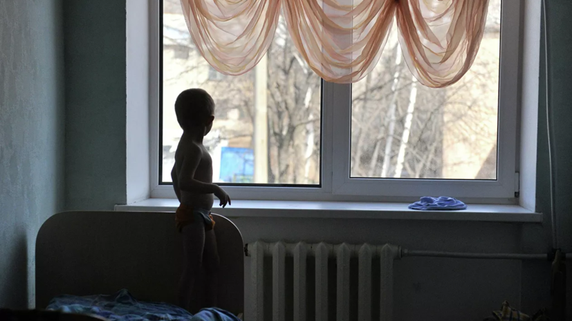 В Думу внесли поправки об изъятии детей из семьи лишь по решению суда