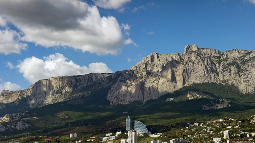 В Крыму заявили о рекордной загруженности пансионатов и отелей