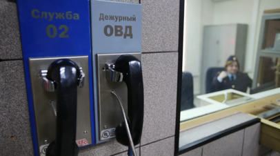 Вандалы осквернили десятки надгробий на Еврейском кладбище в Петербурге