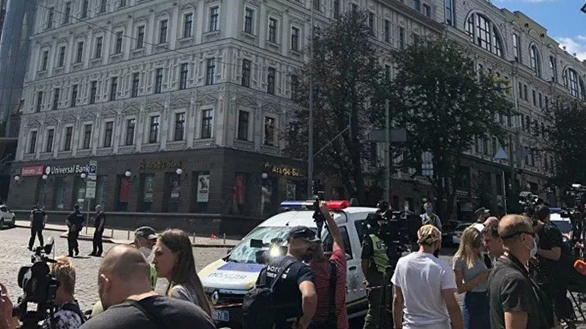 В Киеве возбудили дело в отношении захватившего заложника в банке