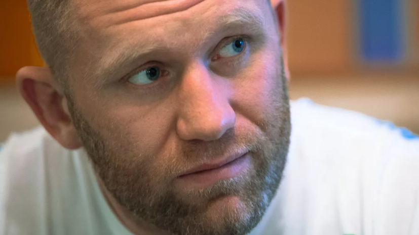 Харитонов хочет получить от ACA $1 млн за схватку с Емельяненко