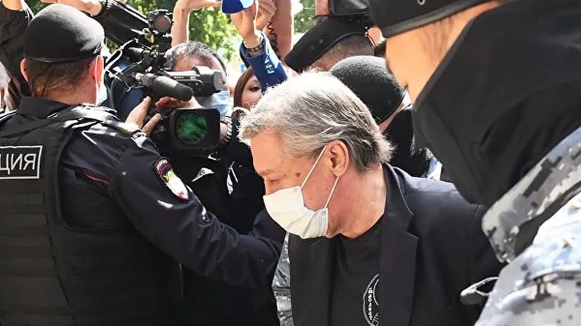 Свидетель защиты Ефремова заявил об угрозах после ДТП Свидетель защиты Ефремова заявил об угрозах после ДТП