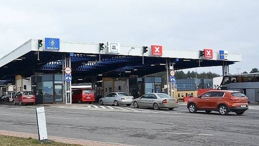 В Белоруссии на таможне задержан грузовик с якобы гуманитарной помощью из Польши