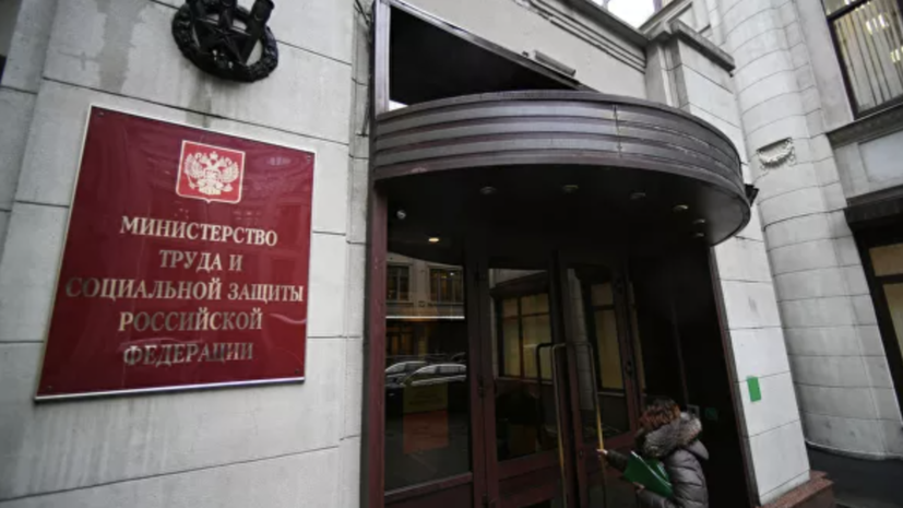 Эксперт прокомментировал законопроект о сроках подачи иска о возмещении вреда за нарушение трудовых прав Эксперт прокомментировал законопроект о сроках подачи иска о возмещении вреда за нарушение трудовых прав