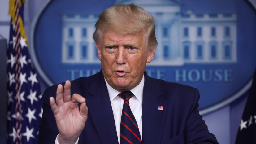 СМИ: Трамп потребовал ускорить разработку вакцины от коронавируса