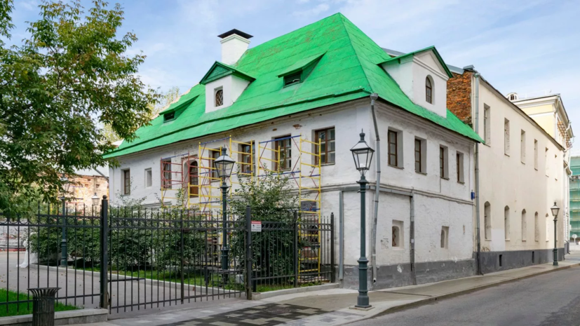 В Москве отреставрируют палаты Александровского подворья В Москве отреставрируют палаты Александровского подворья