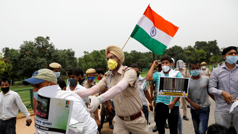 Главы МИД Индии и Китая договорились избегать эскалации на