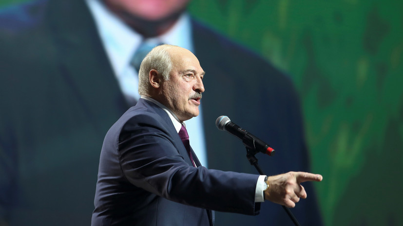 Лукашенко призвал остановить «безумных политиков» трёх государств