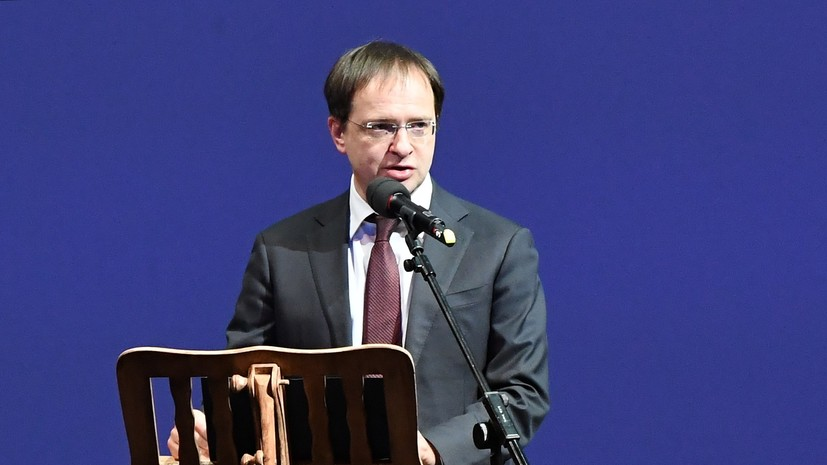 Мединский ответил на вопрос о связи политики и истории Мединский ответил на вопрос о связи политики и истории