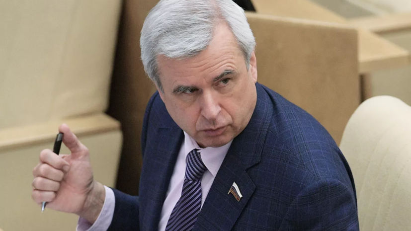 «Единая Россия» обсудит снятие Лысакова с должности в комитете «Единая Россия» обсудит снятие Лысакова с должности в комитете