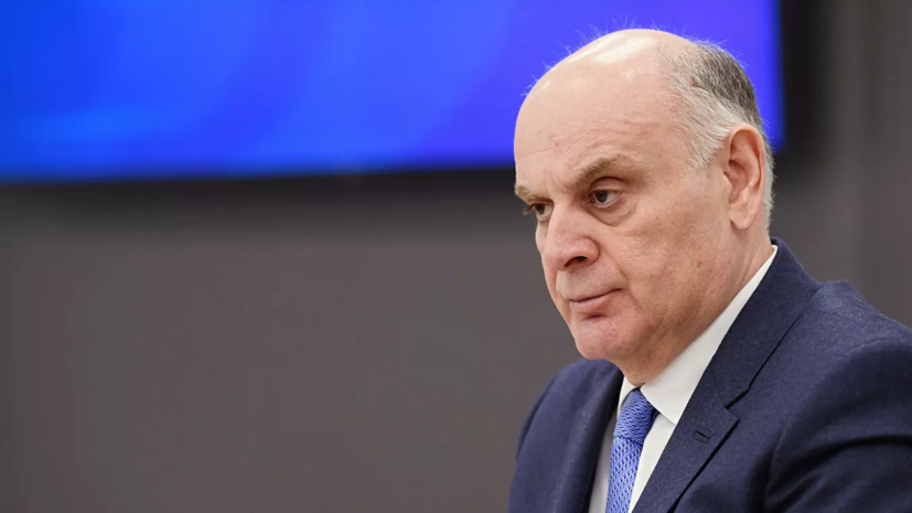 Президент Абхазии отправился с визитом в Москву