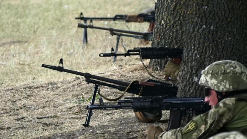В Киеве сообщили о гибели двух украинских военных в Донбассе