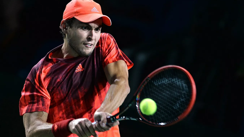 Карацев проиграл де Минору во втором круге турнира ATP в Софии