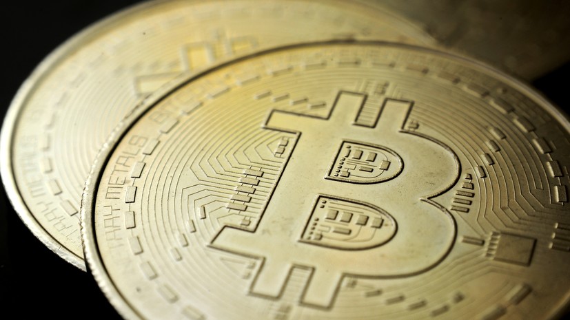 В погоне за выгодой: курс биткоина превысил $16 тыс. впервые с января 2018 года