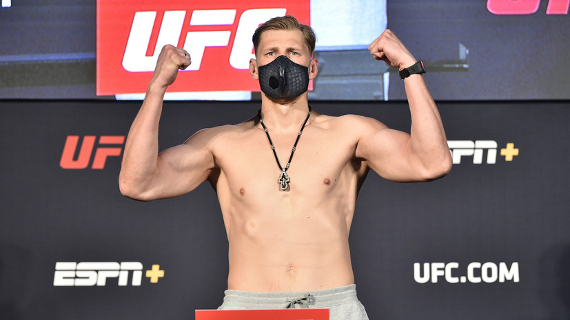 Семья бойца UFC Волкова заболела коронавирусом, спортсмен ушёл на самоизоляцию Семья бойца UFC Волкова заболела коронавирусом, спортсмен ушёл на самоизоляцию