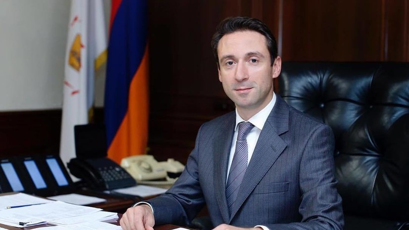 У мэра Еревана выявили коронавирус У мэра Еревана выявили коронавирус