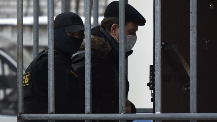 Суд оставил отстранённого от должности мэра Томска Кляйна в СИЗО