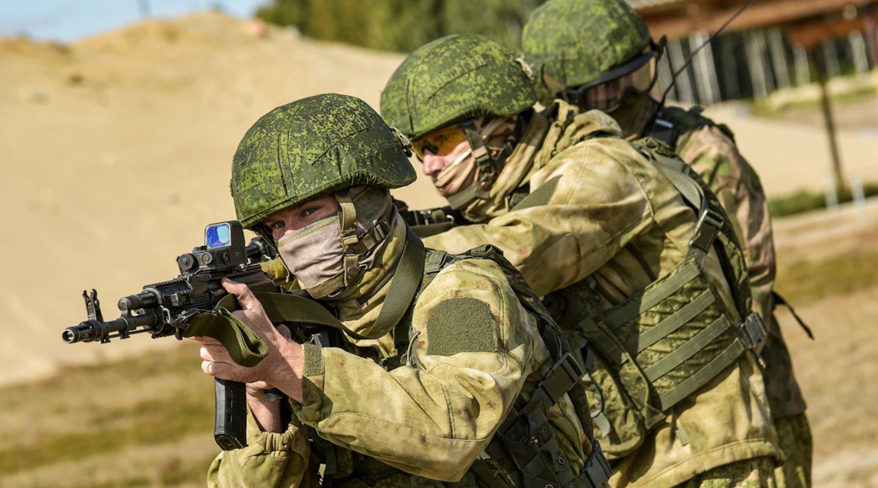 Переход военных. Разведывательные войска сухопутных войск вс РФ. Военная разведка войска РФ. Сухопутные войска разведка. Военный разведчик.