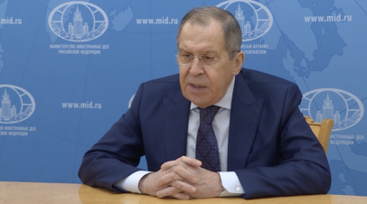 «Проскальзывает уязвлённое самолюбие»: Лавров о позиции США и Франции в отношении мирного соглашения по Карабаху