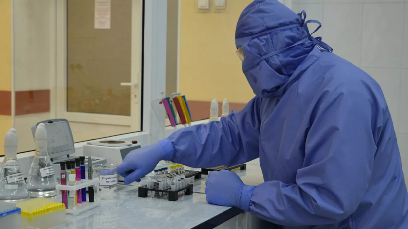 Врач рассказал об особенностях течения COVID-19 у пациентов в реанимации