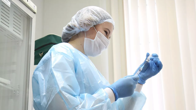 Вирусолог прокомментировал ситуацию с вакцинацией от COVID-19