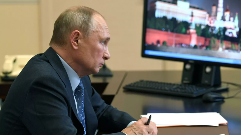 Путин призвал не допустить нехватку средств на продукты у россиян
