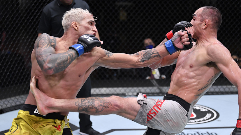 Фергюсон проиграл Оливейре на UFC 256