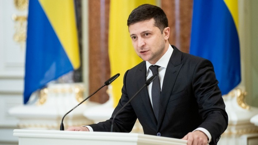 Опрос: 42% украинцев назвали Зеленского главным разочарованием года