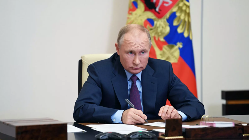 Путин призвал спецслужбы решительно бороться с терроризмом Путин призвал спецслужбы решительно бороться с терроризмом