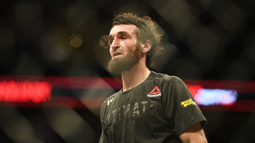 Брат Магомедшарипова заявил, что UFC не хочет давать российскому бойцу поединок за титул