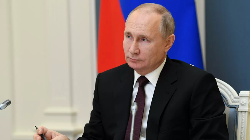 Путин подписал закон о требованиях к работе журналистов на митингах