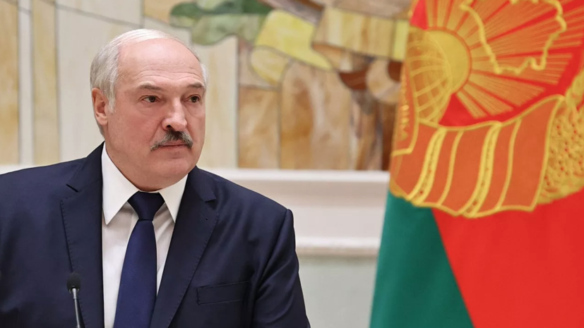 Лукашенко заявил, что против Белоруссии «изобретают новые козни» Лукашенко заявил, что против Белоруссии «изобретают новые козни»