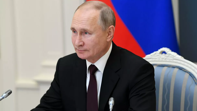 Путин поздравил Байдена и Трампа с Новым годом и Рождеством