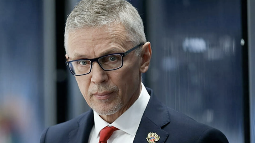 Николишин назвал глупостью утверждения об отсутствии у Ларионова тренерского опыта