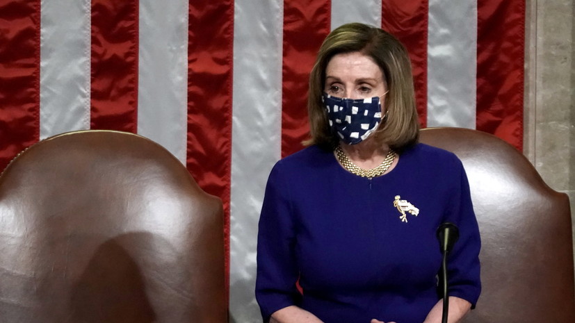 Pelosi megbeszélte a katonasággal, hogy korlátozza Trump hozzáférését az atomgombhoz