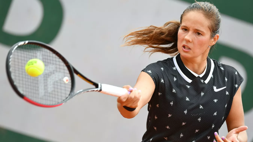 Касаткина уступила Рыбакиной в третьем круге турнира WTA в Абу-Даби Касаткина уступила Рыбакиной в третьем круге турнира WTA в Абу-Даби