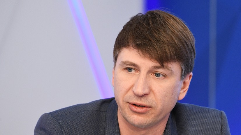 Ягудин сравнил уход Константиновой от Плющенко с переходом гипотетического Васи в другую школу