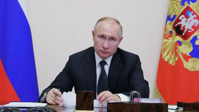 Путин подписал закон о продлении ДСНВ между Россией и США на пять лет