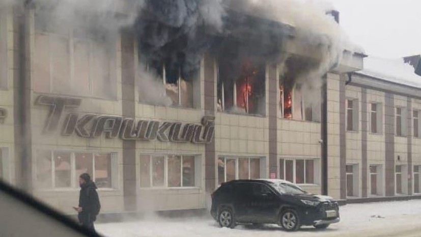 Водитель автобуса помог эвакуироваться людям из ТЦ в Горно-Алтайске