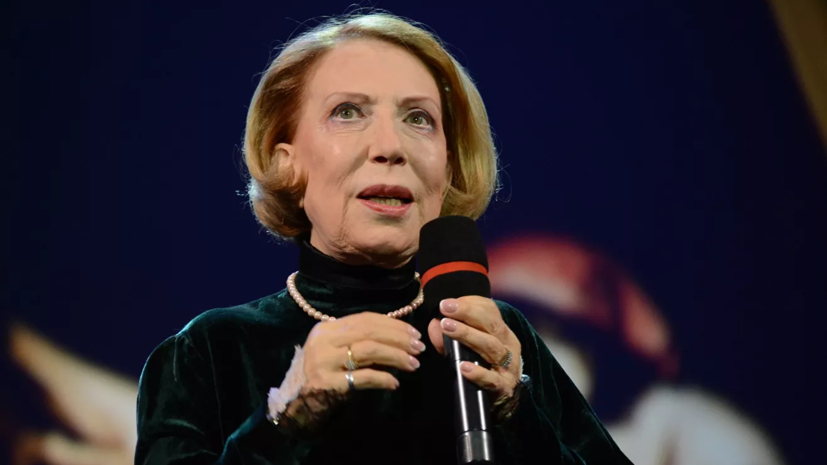 Инна Чурикова рассказала о лучших подарках на 8 Марта