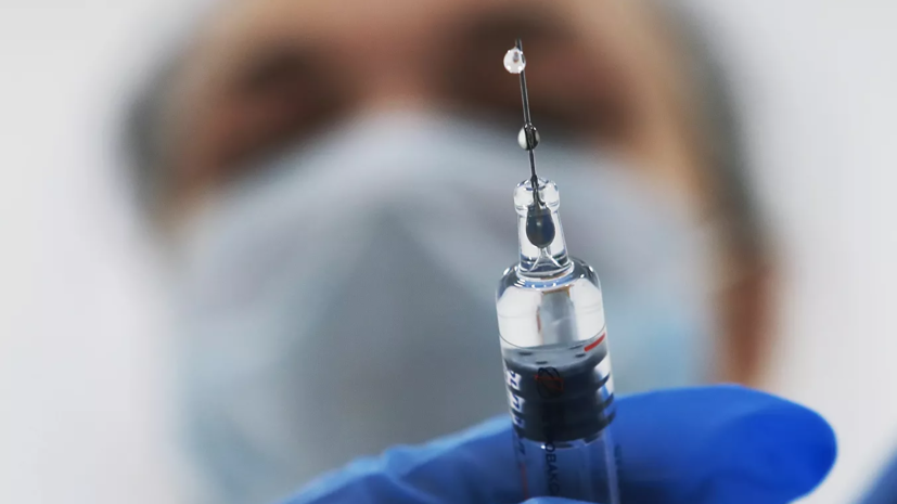 Поставки вакцины «КовиВак» в гражданский оборот начнутся 28 марта