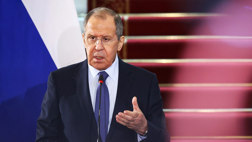 «Активно этим занимаемся»: Лавров рассказал о шагах России по отказу от контролируемых Западом платёжных систем