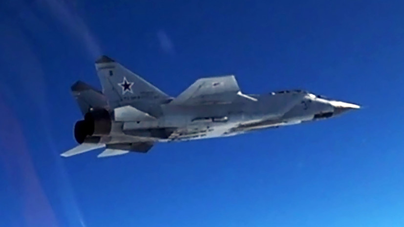 Российский МиГ-31 перехватил самолет-разведчик США над Тихим океаном