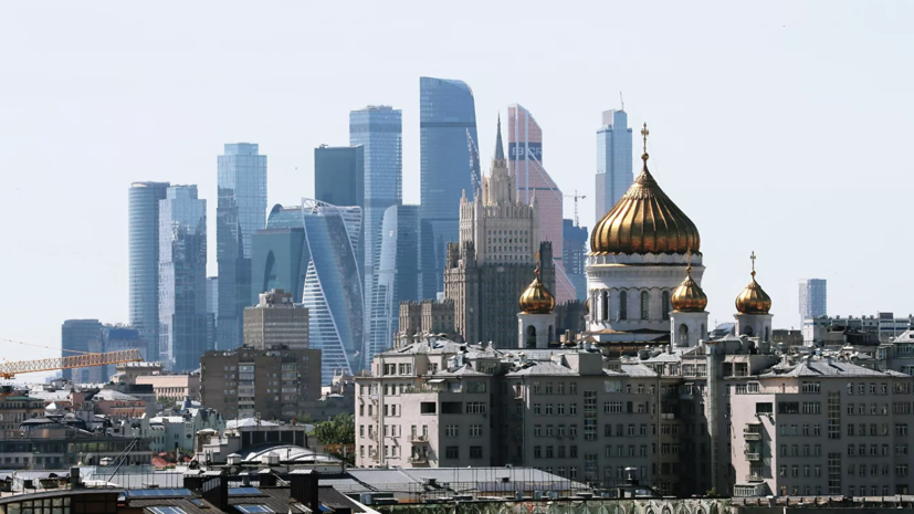 Оборот организаций торговли и услуг в Москве вырос на 28% в марте