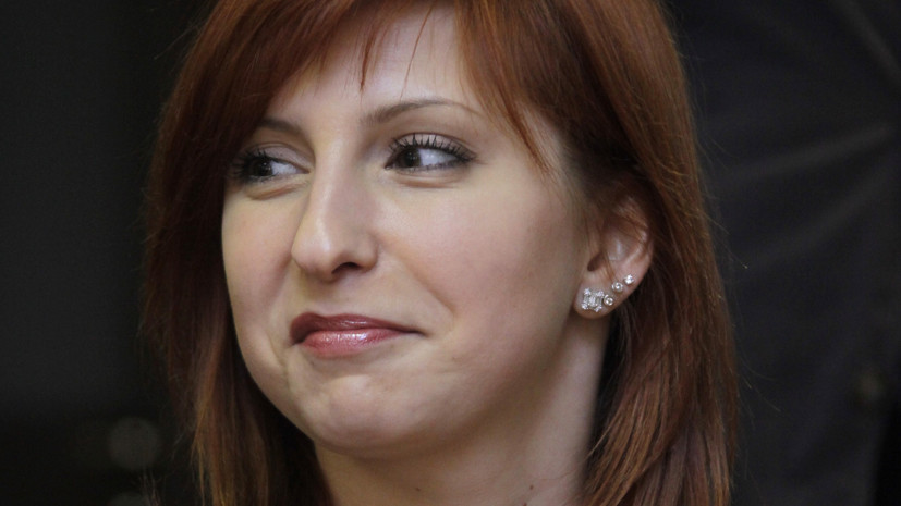 Хохлова ответила на вопрос, почему команды Тутберидзе и Плющенко постоянно ссорятся Хохлова ответила на вопрос, почему команды Тутберидзе и Плющенко постоянно ссорятся