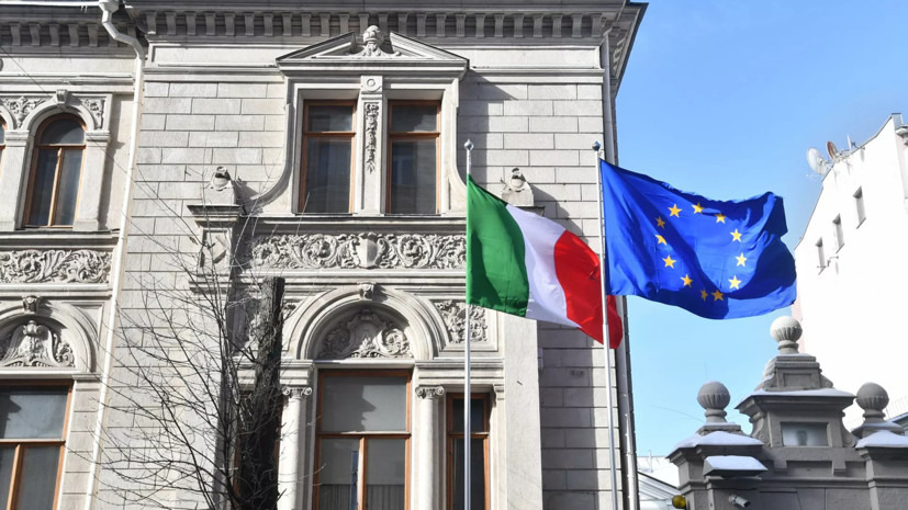 An employee of the Italian Embassy must leave Russia within 24 hours ...