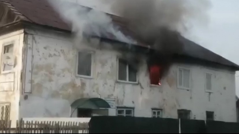 В Хакасии задержали мать троих погибших при пожаре малолетних детей В Хакасии задержали мать троих погибших при пожаре малолетних детей