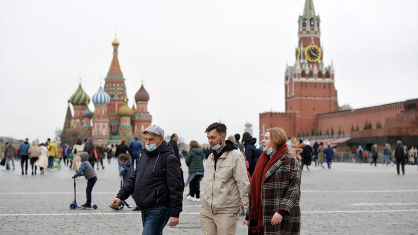 Попова не исключила осложнения ситуации с коронавирусом осенью